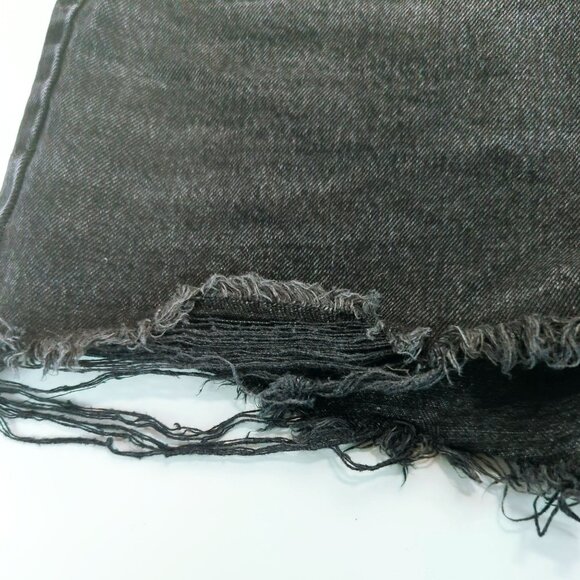 Zara High Rise Jean Shorts Size 8 Cutoff Distressed Button Fly Black - Picture 5 of 7